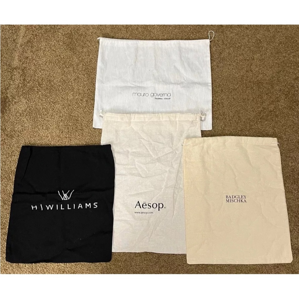 Designer Dust Bags with Drawstrings (lot of 4) White/Creme/Black, Medium Sized